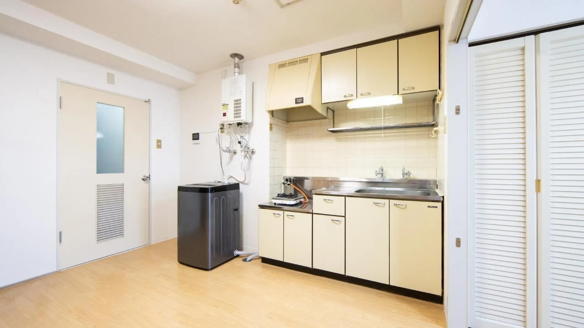 סאפורו Royal Heights Kikusui Station - Vacation Stay 18869 0*,  יפן